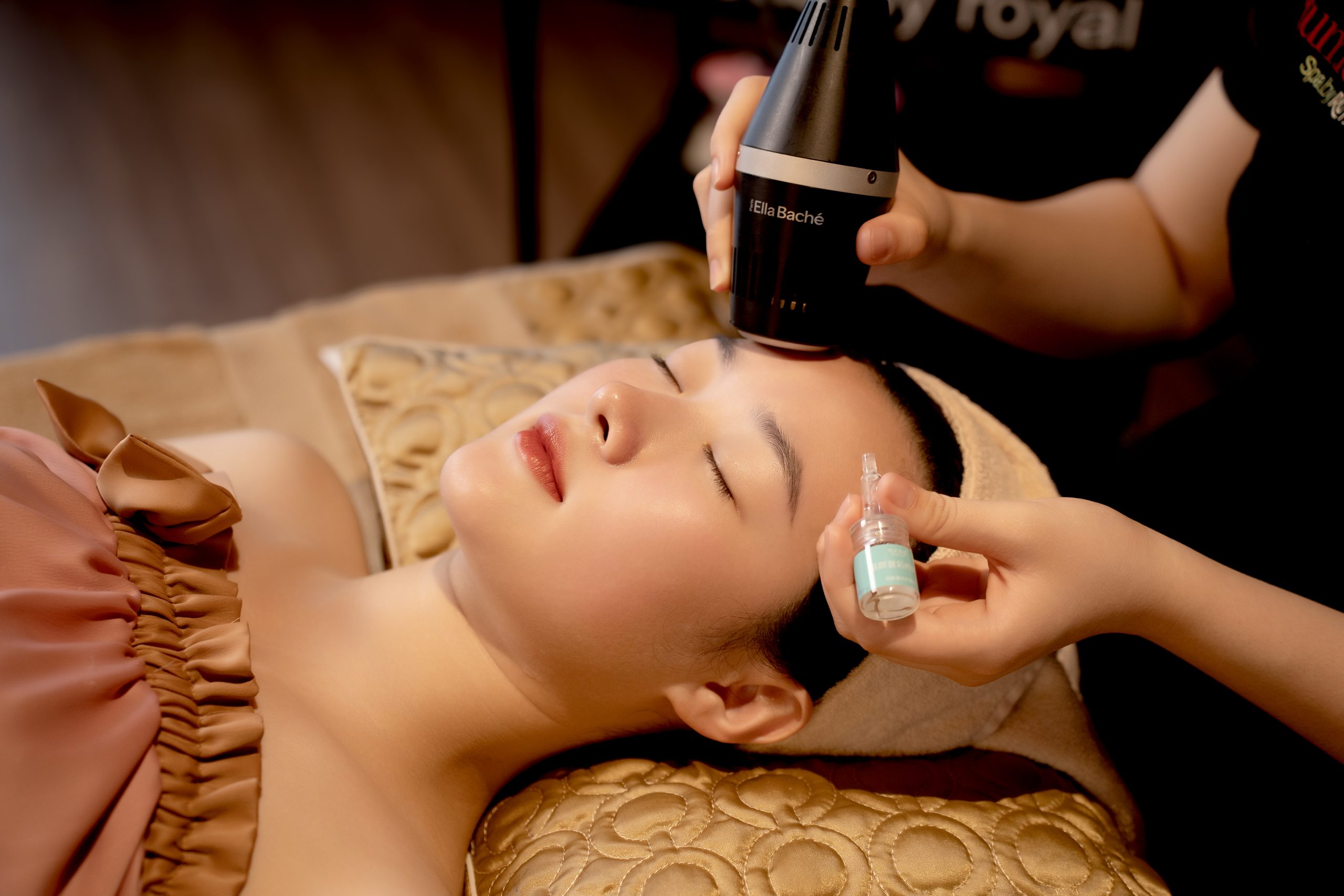 TRỊ LIỆU NÂNG CƠ TRẺ HÓA DA TOÀN DIỆN VỚI CAVIAR & KIM CƯƠNG - 90 phút - 10 buổi